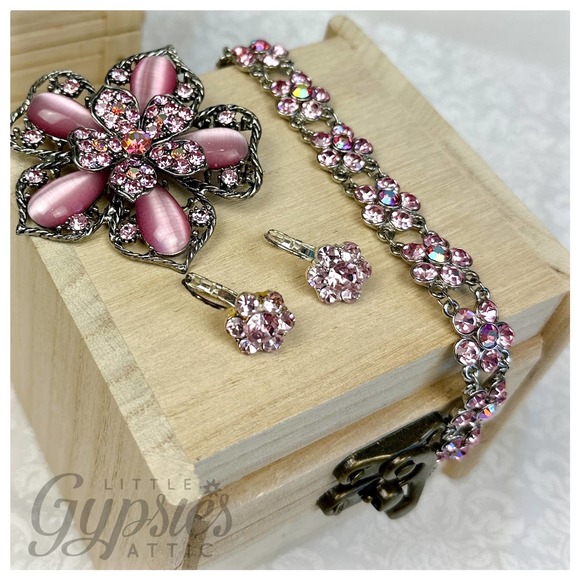 Vintage Pink Bling Jewelry Bundle - Picture 2 of 12